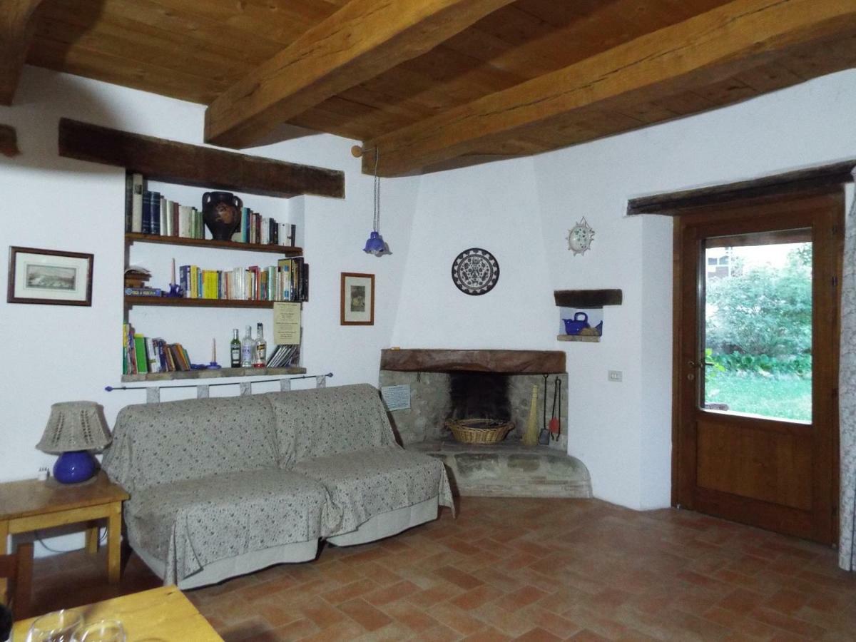 Agriturismo Frallarenza Ficulle Exteriör bild
